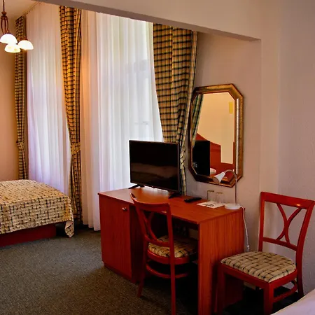 Hotel Ea Mozart 3*