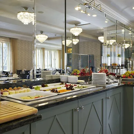 Ea Mozart Hotel