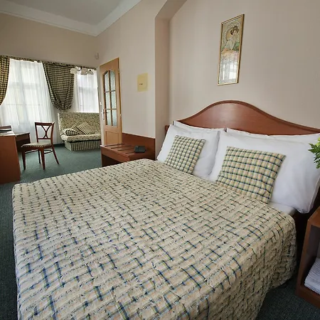 Ea Mozart Hotel 3*